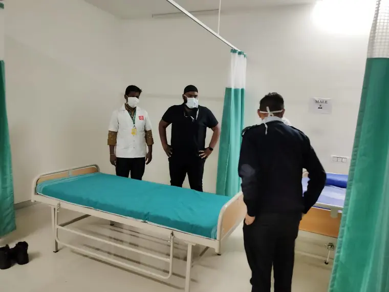 Walkthrough of an on-site first aid bay and medical facility